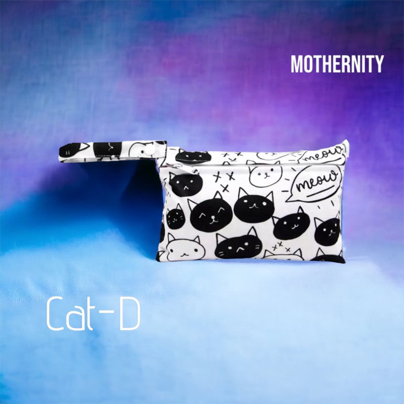 Waterproof Wet Bag XS 15x22.5cm | Reusable Travel Pouch | Diaper / Mask / Pad Holder with Strap