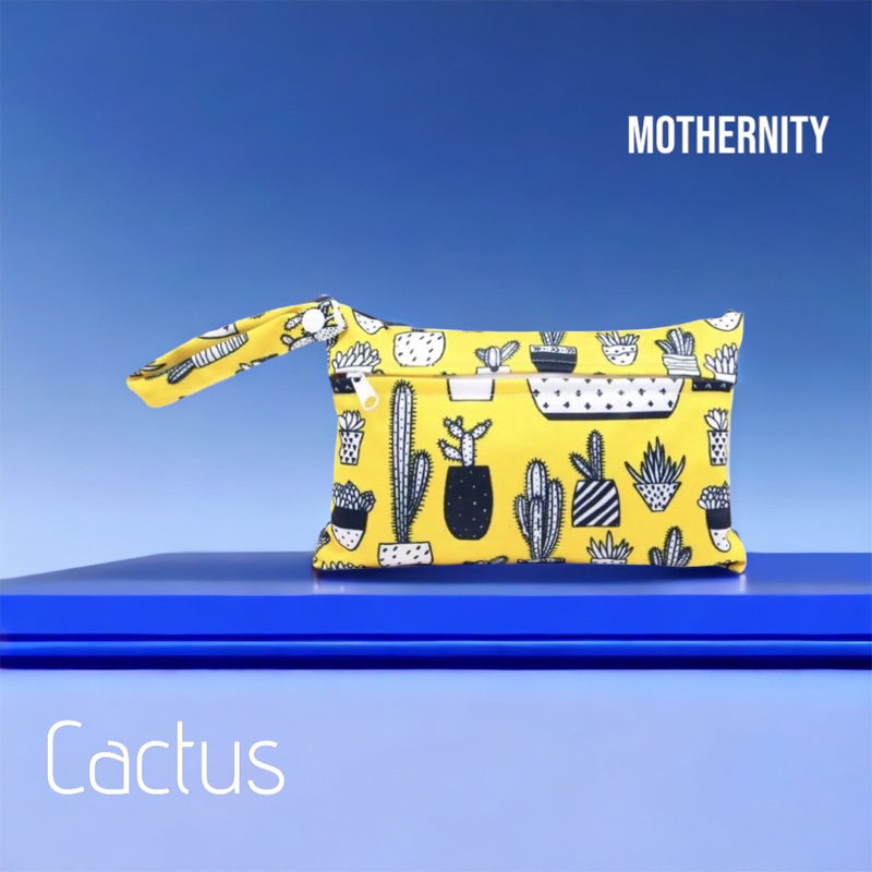 Waterproof Wet Bag XS 15x22.5cm | Reusable Travel Pouch | Diaper / Mask / Pad Holder with Strap