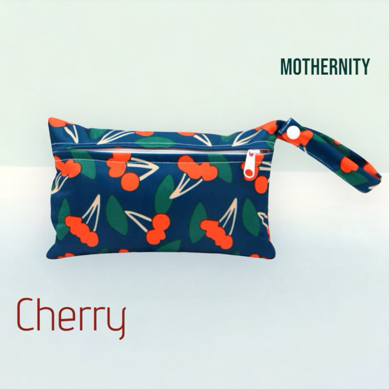 Waterproof Wet Bag XS 15x22.5cm | Reusable Travel Pouch | Diaper / Mask / Pad Holder with Strap