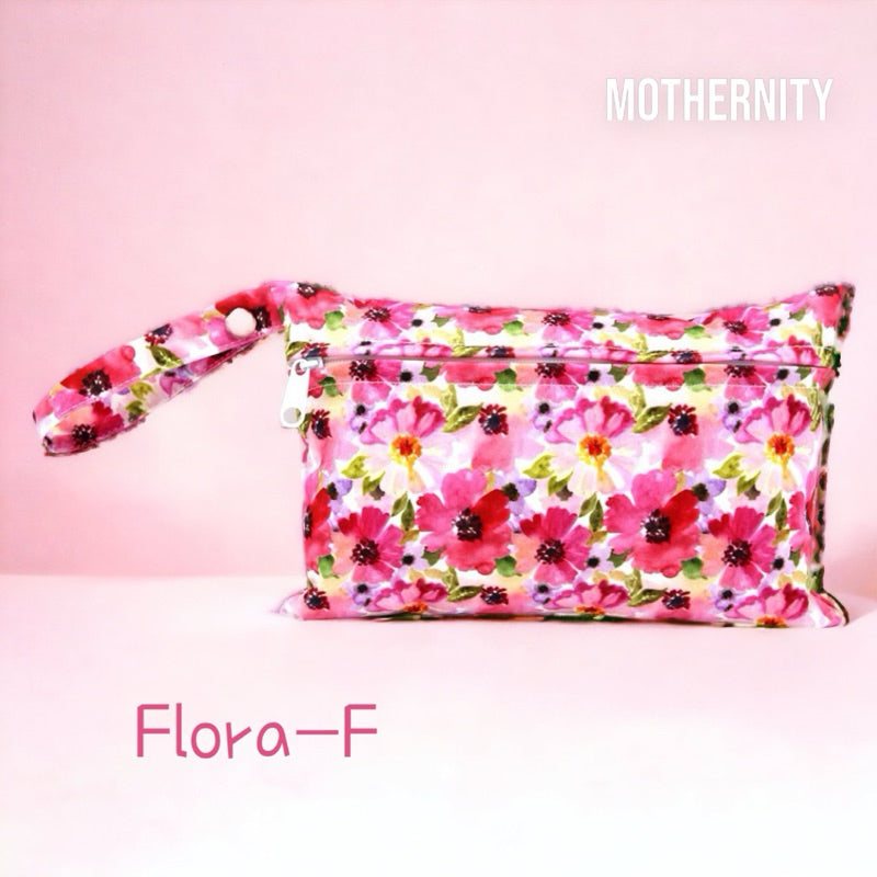 Waterproof Wet Bag XS 15x22.5cm | Reusable Travel Pouch | Diaper / Mask / Pad Holder with Strap